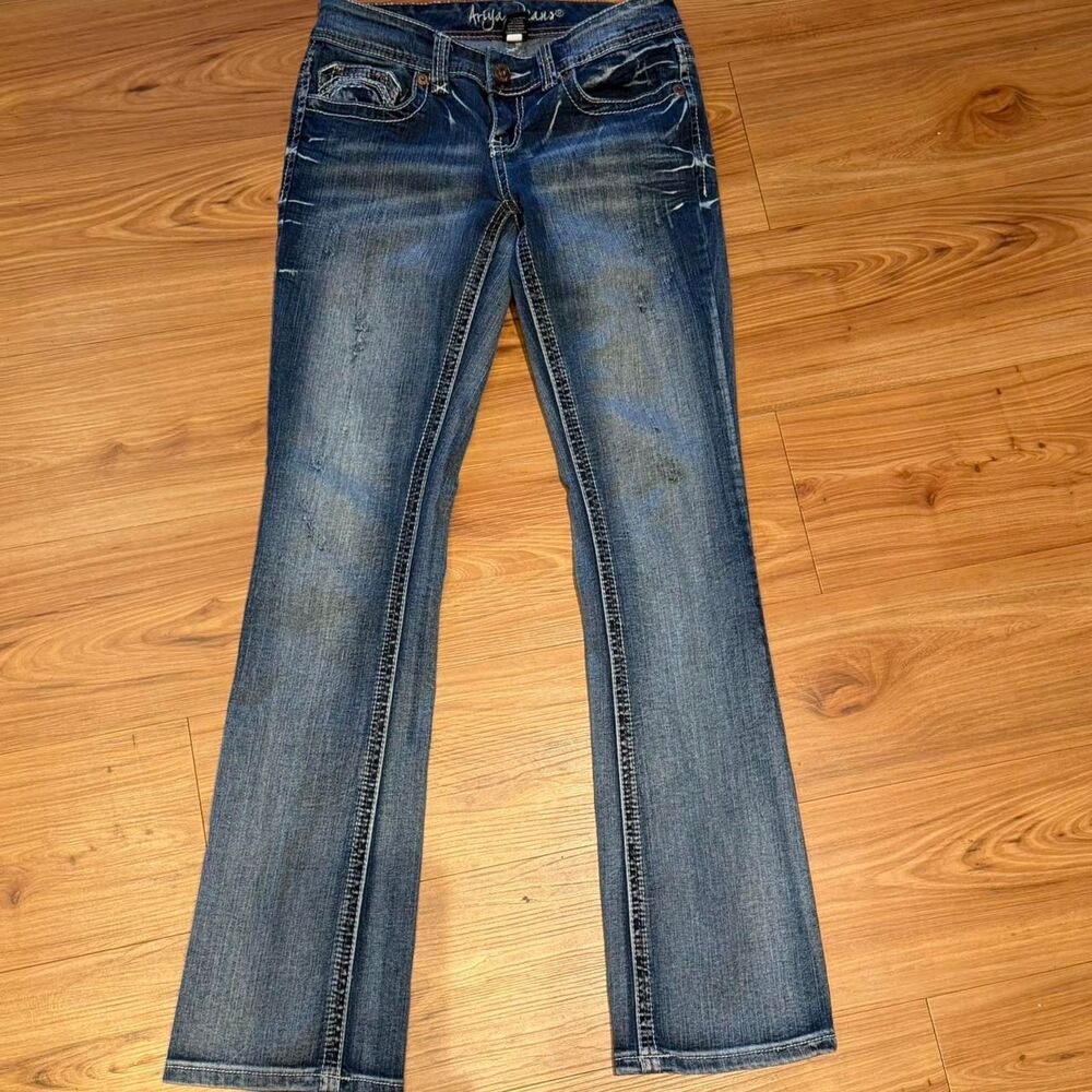 ARIYA JEANS  Women's Blue and Navy Jeans